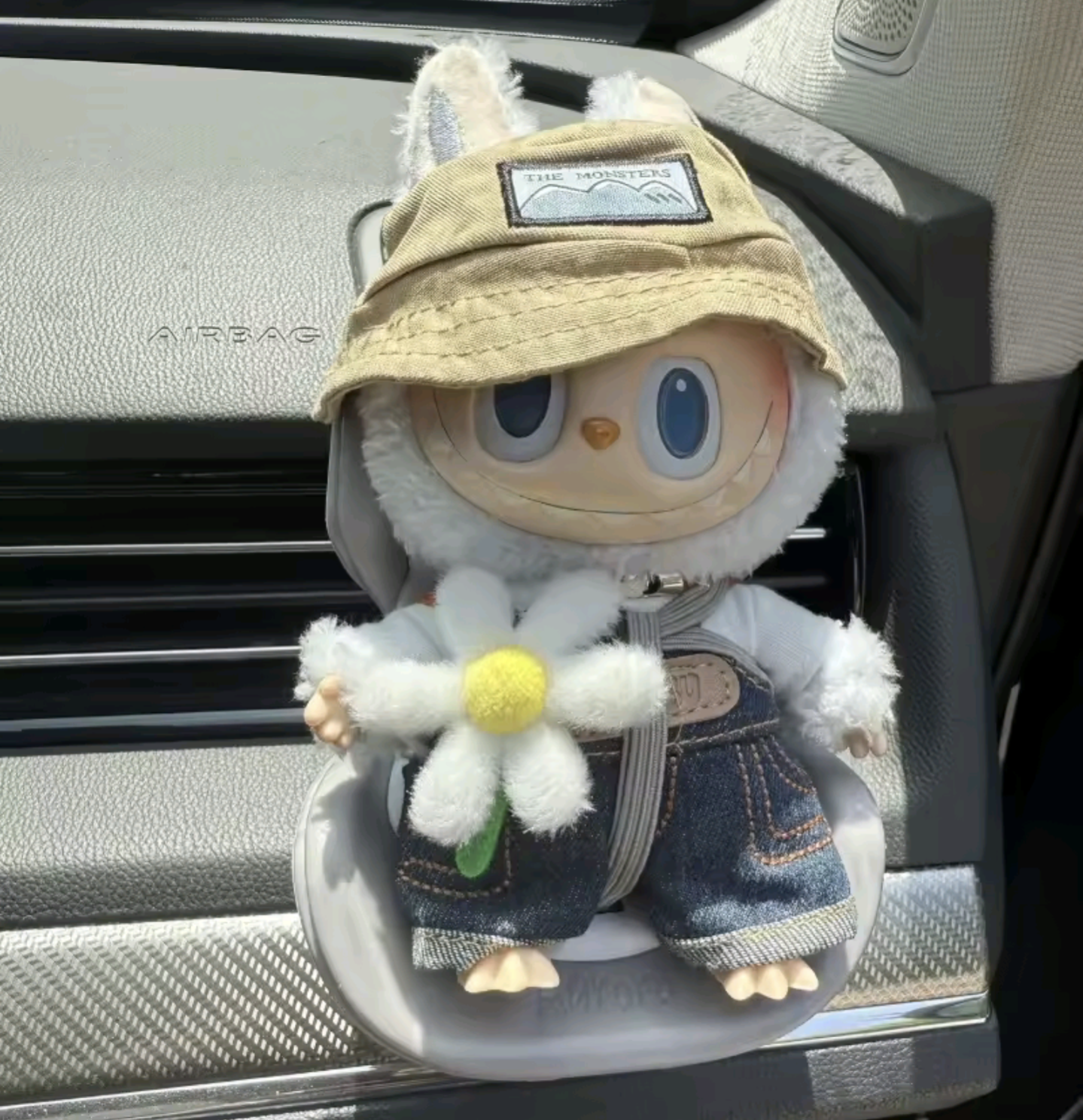 Labubu carseat Safety Seat